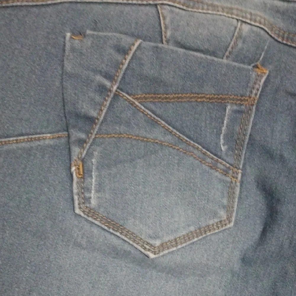 Stylish Blue Ankle-Length Women's Jeans - Picture 12 of 14
